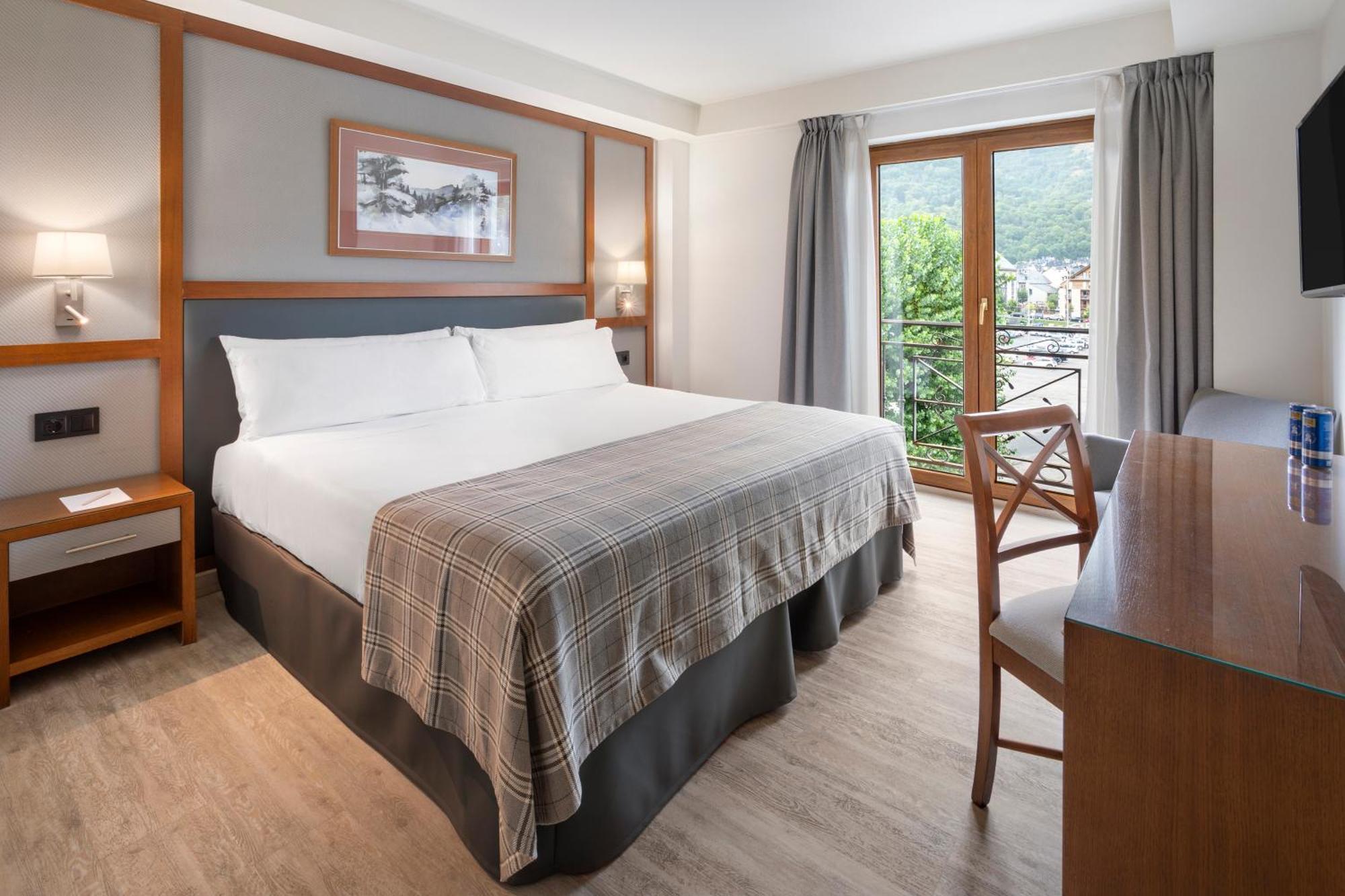Hotel Vielha Val D'Aran, Affiliated By Melia Dış mekan fotoğraf